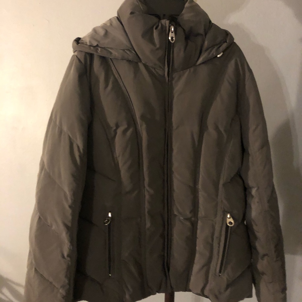 Grey puff coat